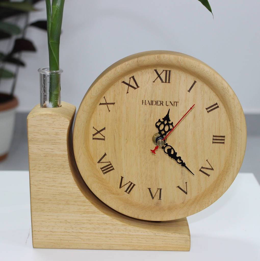 ساعة مكتبية