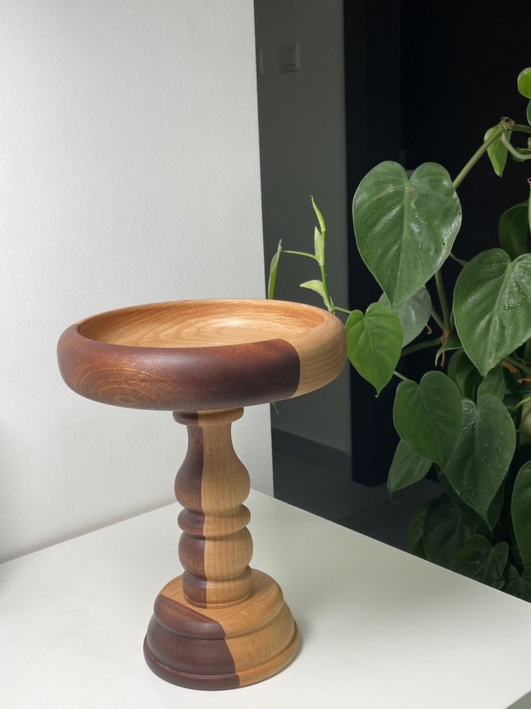 طاسة تقديم مرتفعة